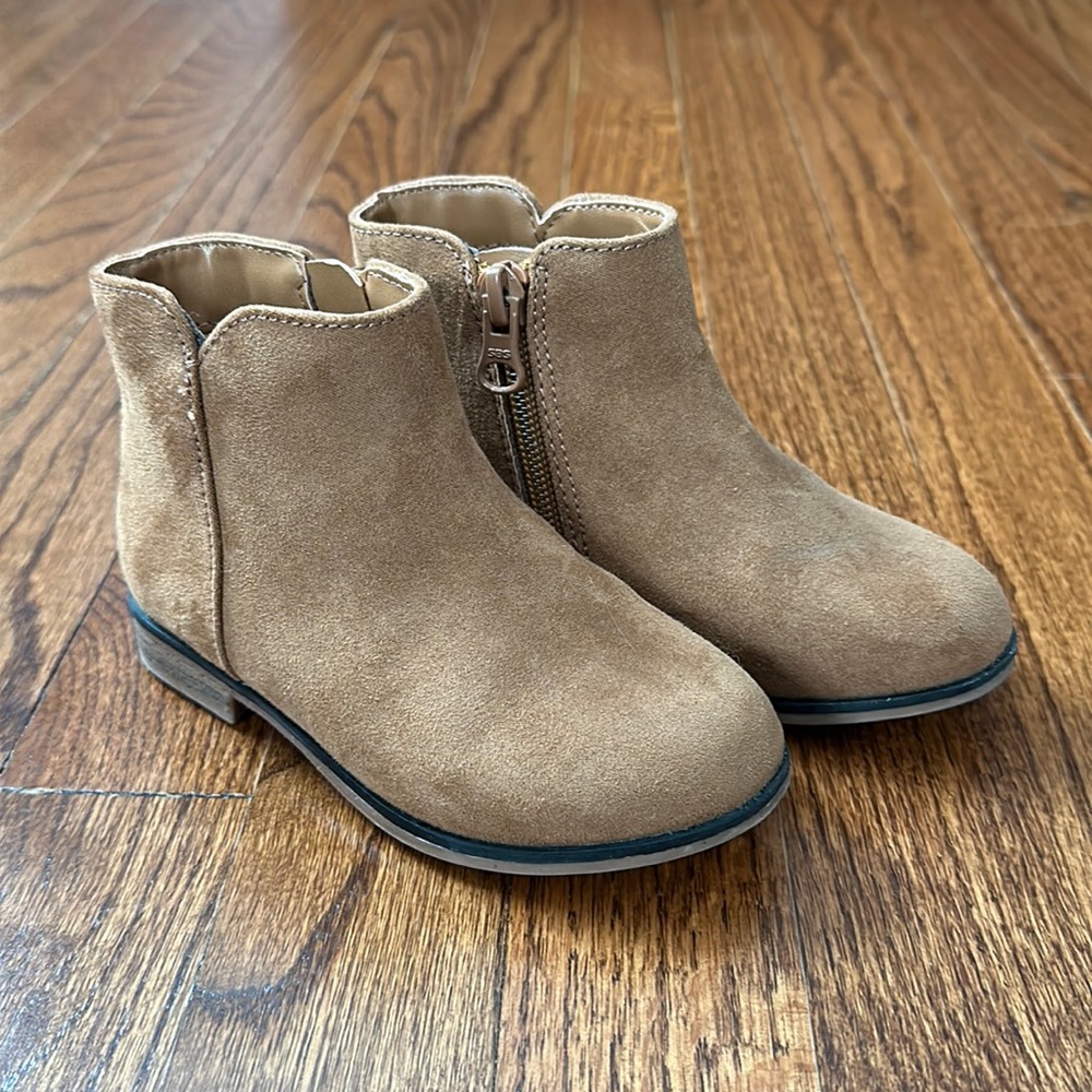 Toddler girls slip on suede boots Cat & Jack